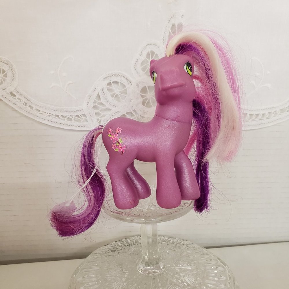 MLP My little Pony ❤ 2005 Cherry blossom